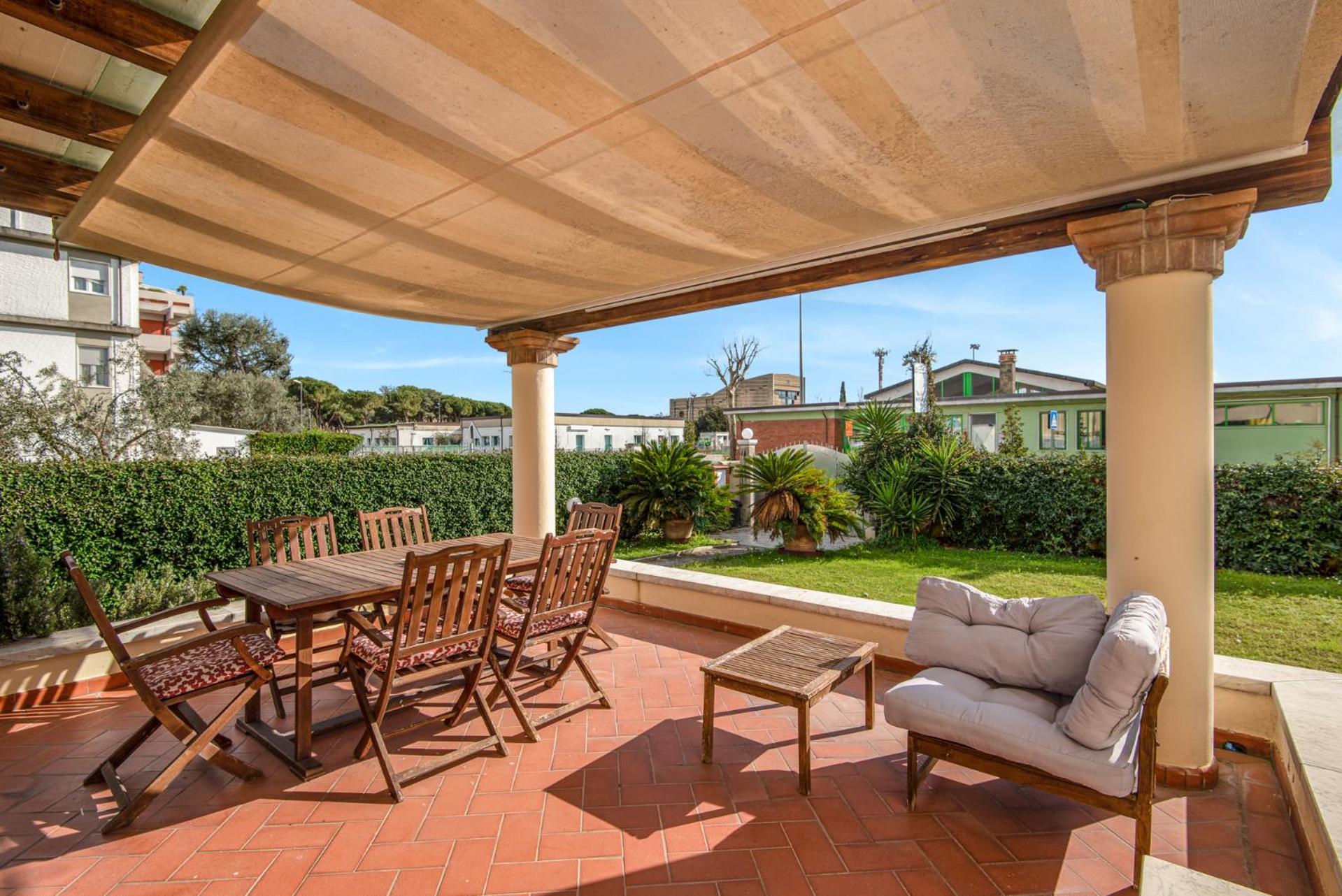 Splendido Monolocale Con Spazioso Giardino E Veranda A 500 Mt Dal Mare Apartment *